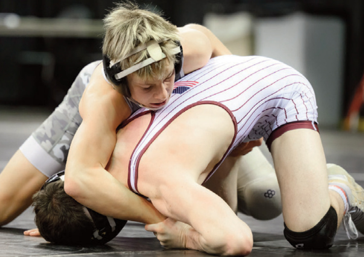 lowa-Grant/Highland's Trapper Hoffman is in control. Jonelle Degenhardy photo.