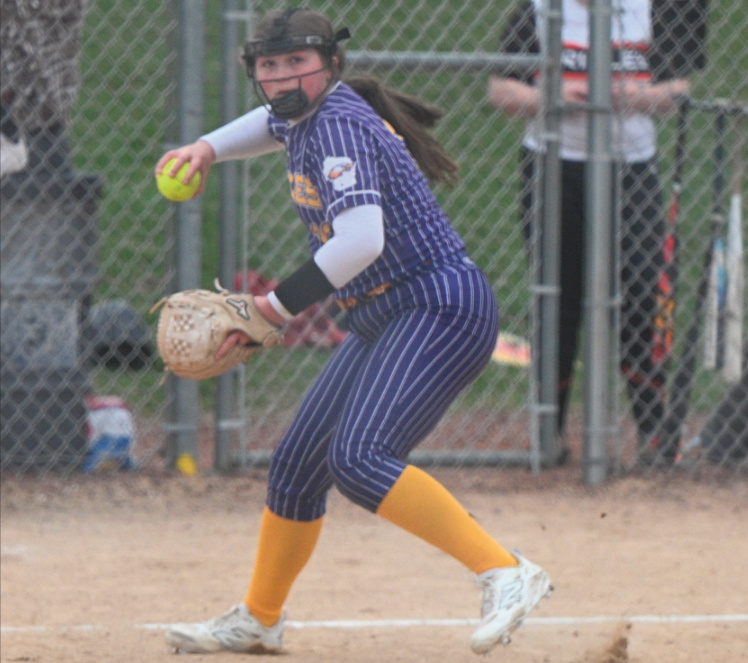 Barneveld's Mya Norton throws to first. Photo by Anita Schmid.
