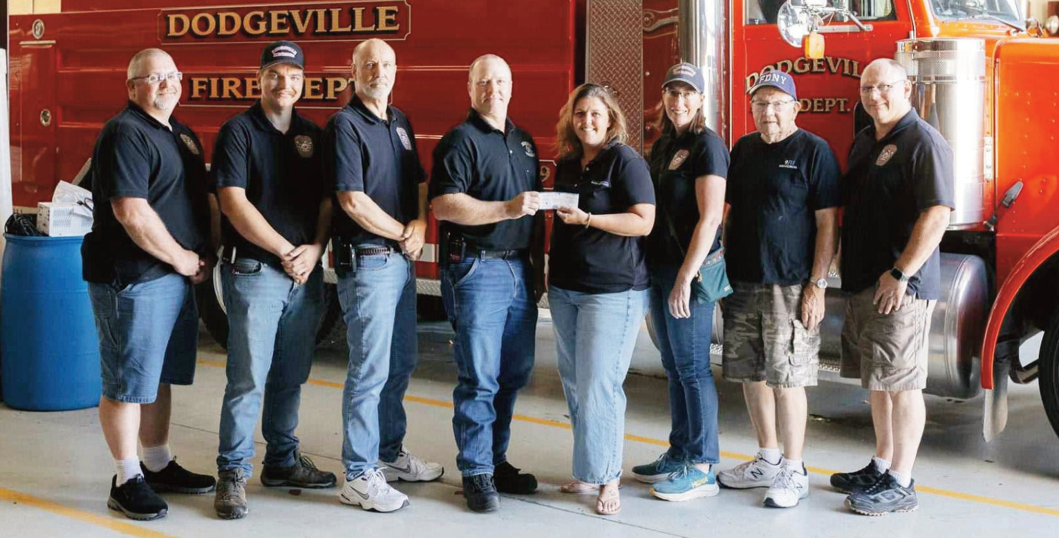 Dodgeville Firedepartment receives a donation