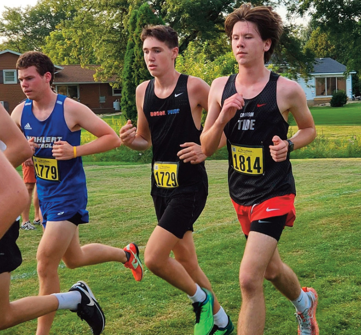 DP's Owen Michek (1729) tries to move up in a pack. Photo by Amy Robinson.